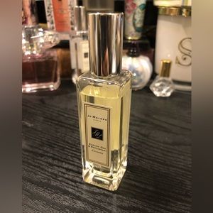 Jo Malone English Oak and Redcurrant